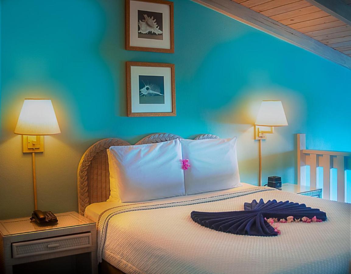 Trade Winds Hotel 딕킨슨 베이 외부 사진