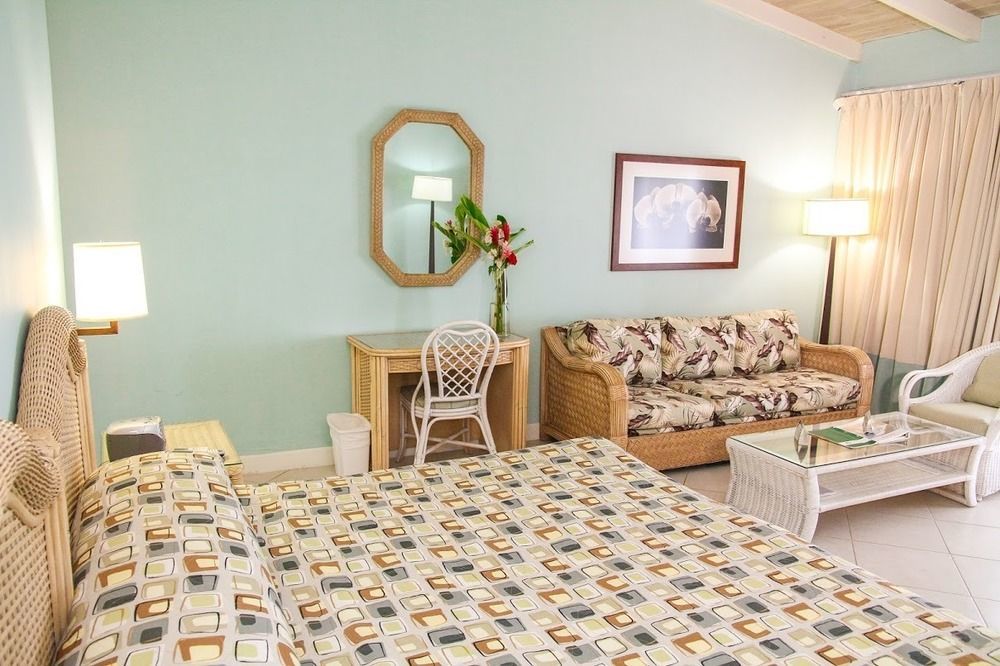 Trade Winds Hotel 딕킨슨 베이 외부 사진
